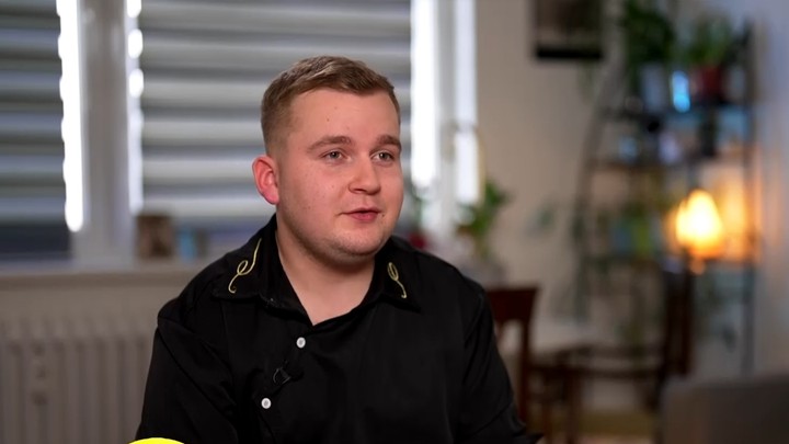 Bez servítky, Tomáš Gálik